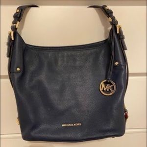 Micheal Kors Navy purse